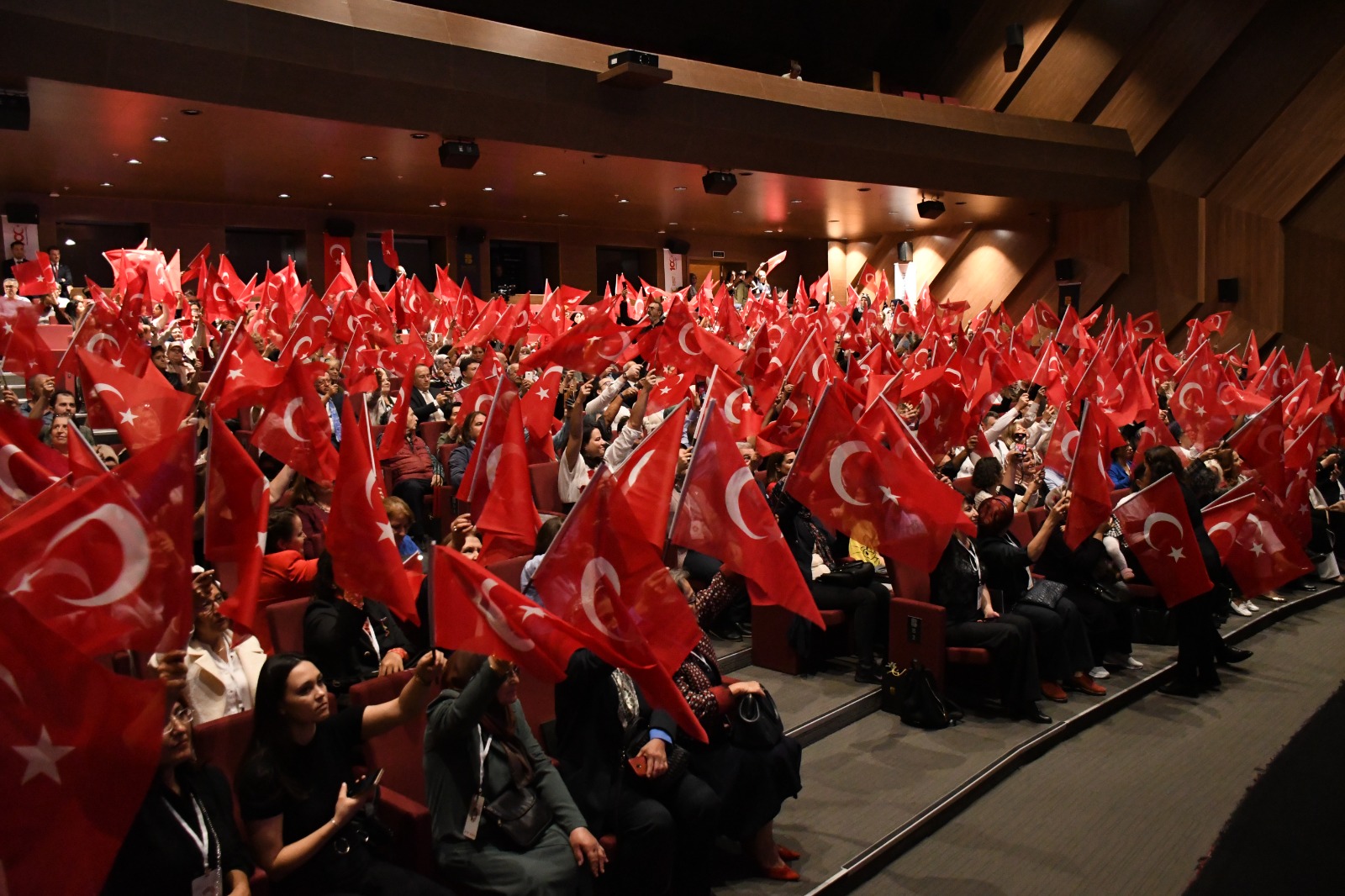 Sanatın On Hali Ödül Töreni 100. Yıl onuruna gerçekleştirildi
